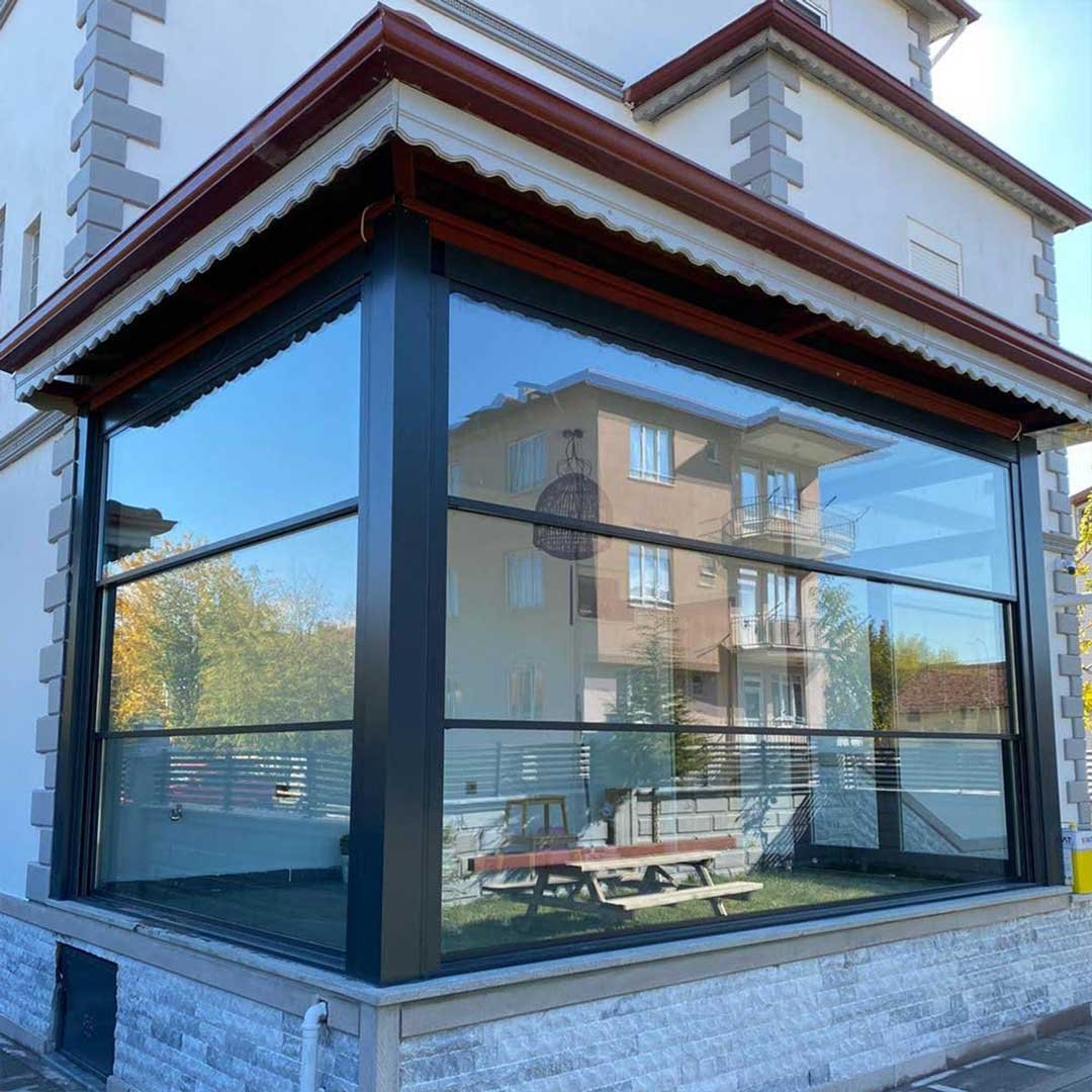 GİYOTİN CAM BALKON